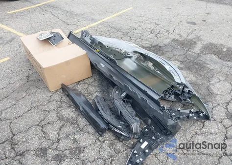 2025 BMW X7 xDrive40I z USA, uszkodzony, nr VIN 5UX23EM02S9W46547